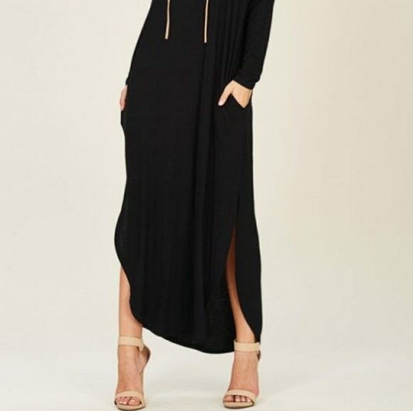 BLACK LONG SLEEVE HOODED MAXI DRESS - Picture 5 of 7